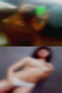 Pinkiecumming, horny woman